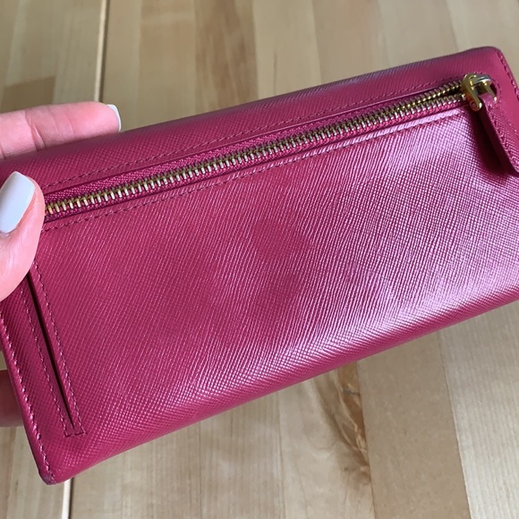 Prada Saffiano Wallet - Picture 9 of 10
